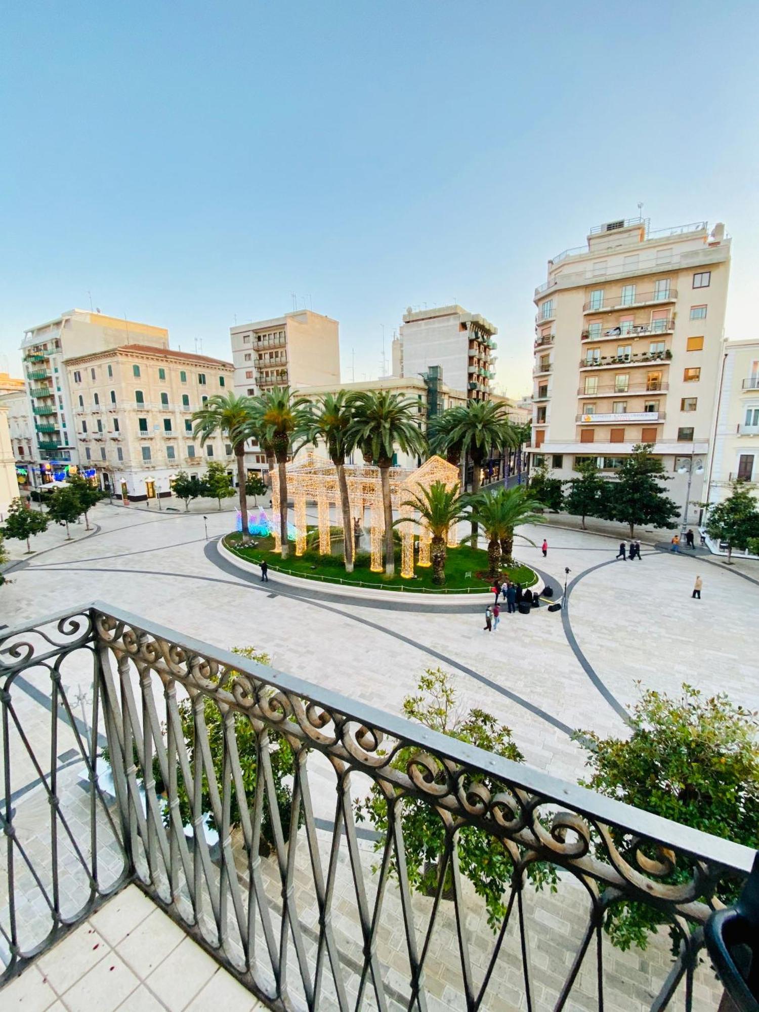 Appartamento Amica Taranto In Piazza Esterno foto